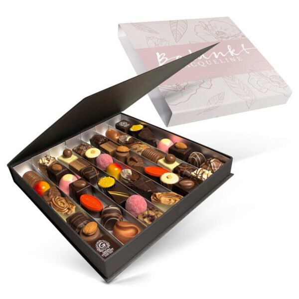 Luxe bonbon giftbox bedrukken (49 stuks)