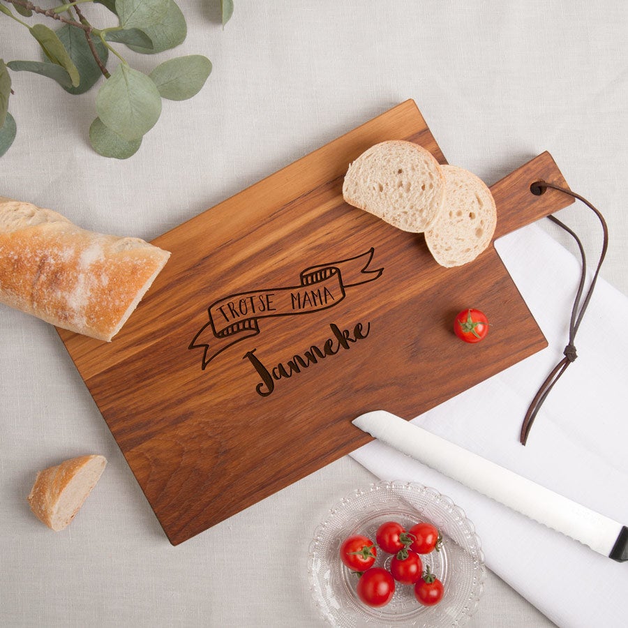 Moederdag broodplank graveren - Teak