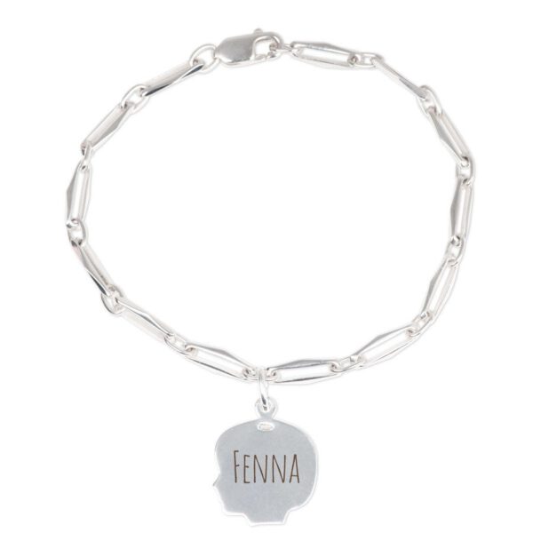 Zilveren bedelarmband graveren - Kinderkopje - Meisje